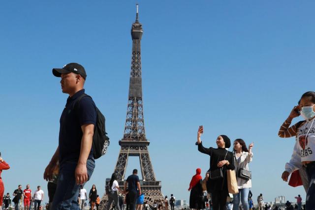 FRANCIA. Reabre la Torre Eiffel tras una amenaza de bomba