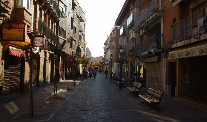 LEGANÉS. Muere una mujer de 70 años, su cuidadora okupa la casa y reclama 15.000 euros a las hijas