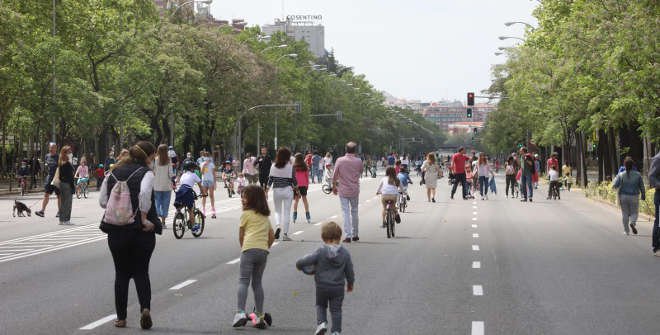 El Ayuntamiento de Madrid vuelve a peatonalizar calles los fines de semana y anuncia nuevas tarifas del SER