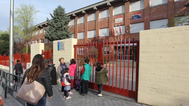 La Comunidad de Madrid informa de que 26 de sus 30.000 aulas tienen sospecha de coronavirus