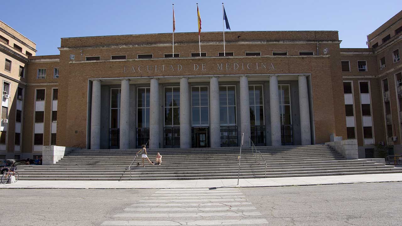 El rector de la Complutense reconoce que la limpieza en la universidad durante la Covid “no va a ser suficiente”