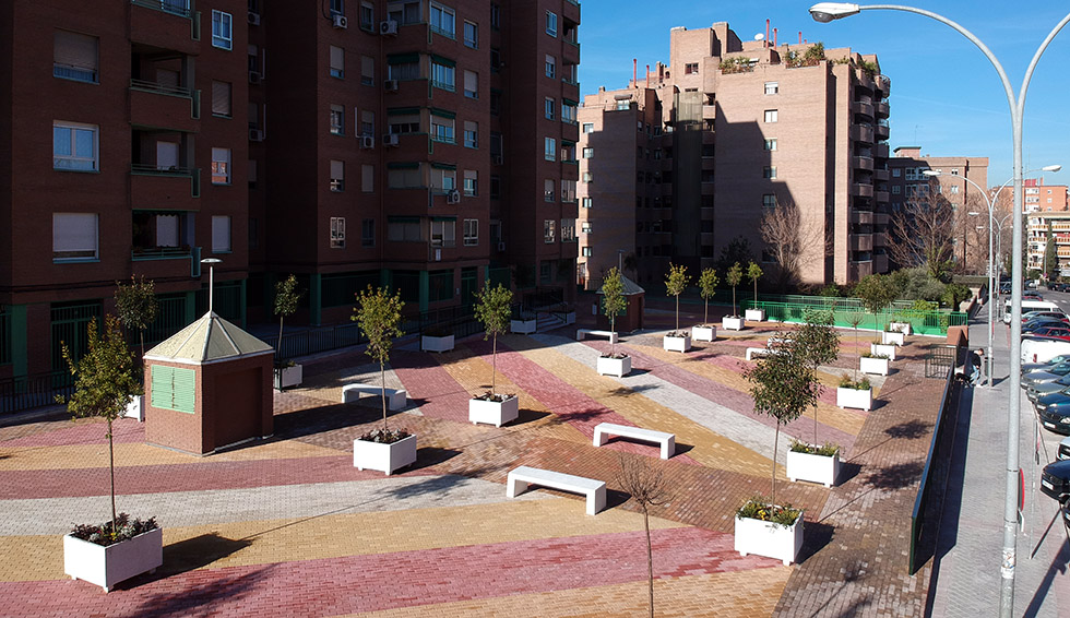 FUENLABRADA. El pleno del Ayuntamiento aprueba la reducción del 50% del Impuesto de obras a 26 comunidades de vecinos