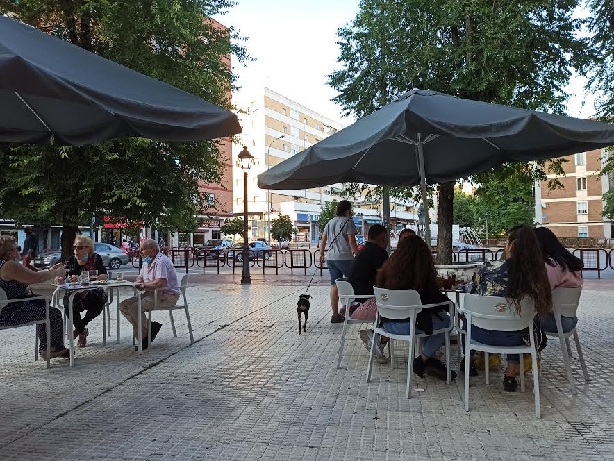 MÓSTOLES. El Ayuntamiento no cobrará la tasa de veladores y terrazas de 2020