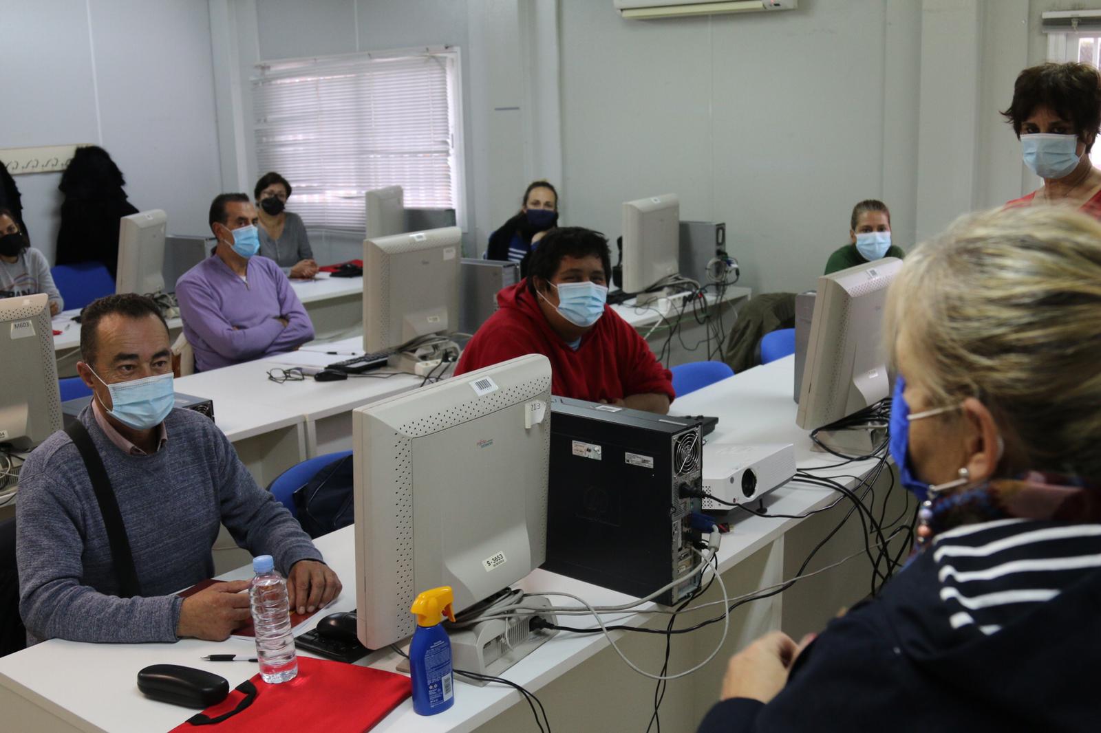 SEVILLA LA NUEVA. 13 trabajadores se incorporan al Ayuntamiento en nuevos programas de Activación y Cualificación Profesional