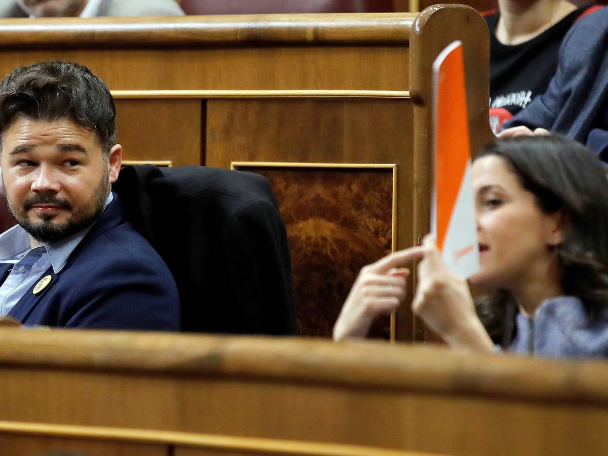 ERC y Ciudadanos salvan el primer trámite de las cuentas de Sánchez, pero se declaran incompatibles para la votación final