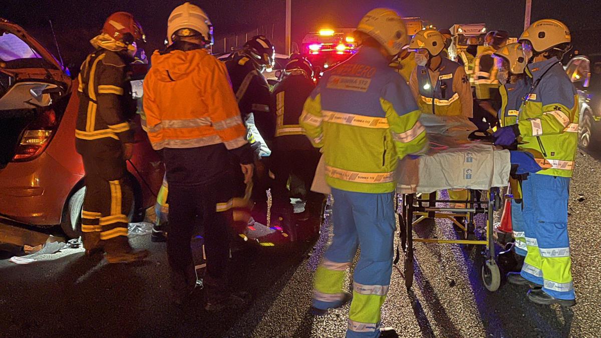 MÓSTOLES. Un accidente múltiple en la A-5 deja una decena de heridos