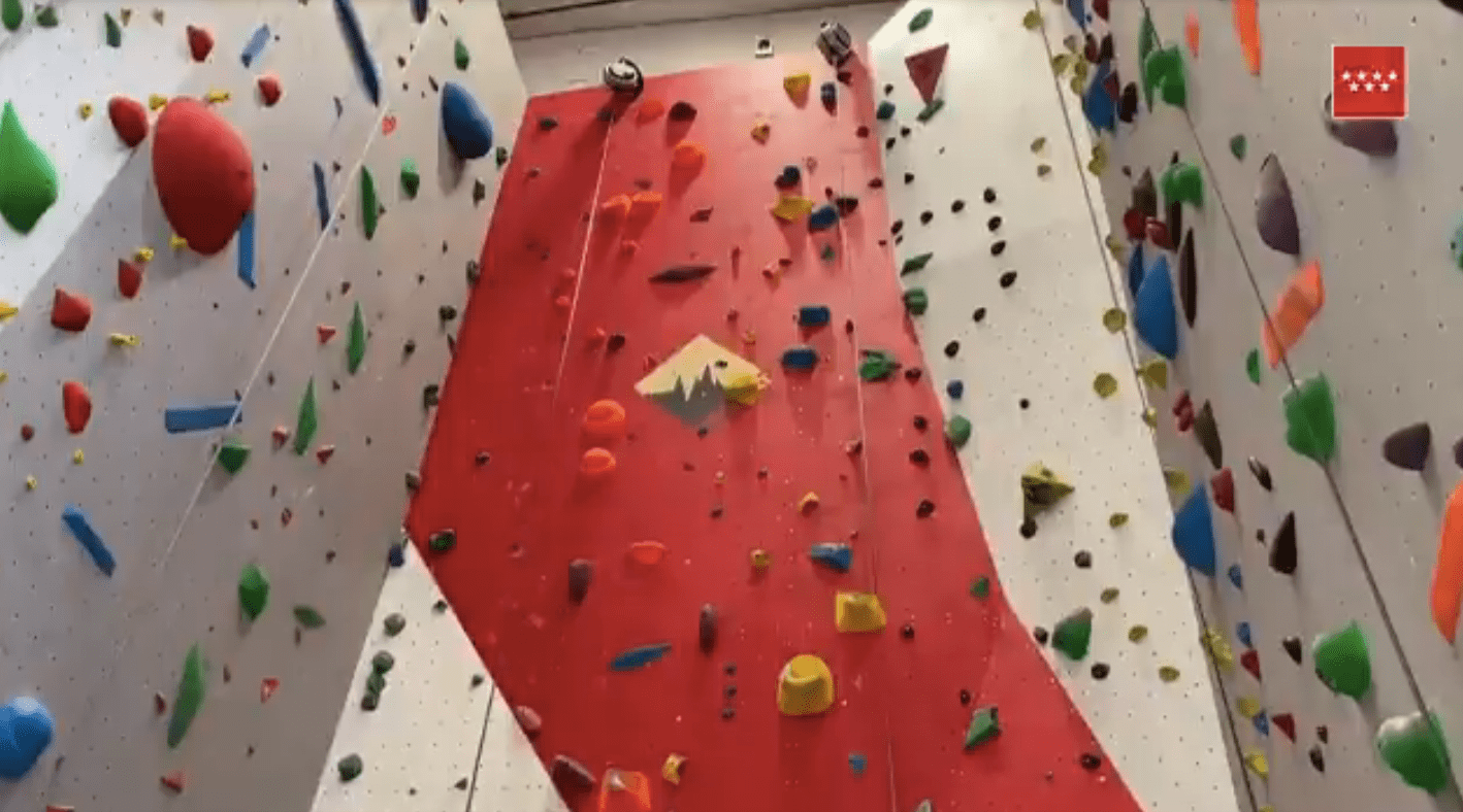 ALCORCÓN. Herido grave un hombre de 45 años tras caer desde 10 metros de altura cuando estaba escalando en un rocódromo