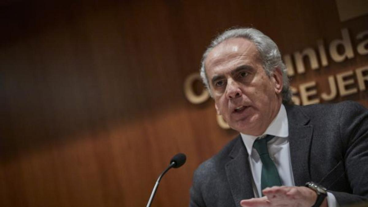 La Comunidad suspende la vacunación por falta de dosis y el Gobierno admite un error en los envíos