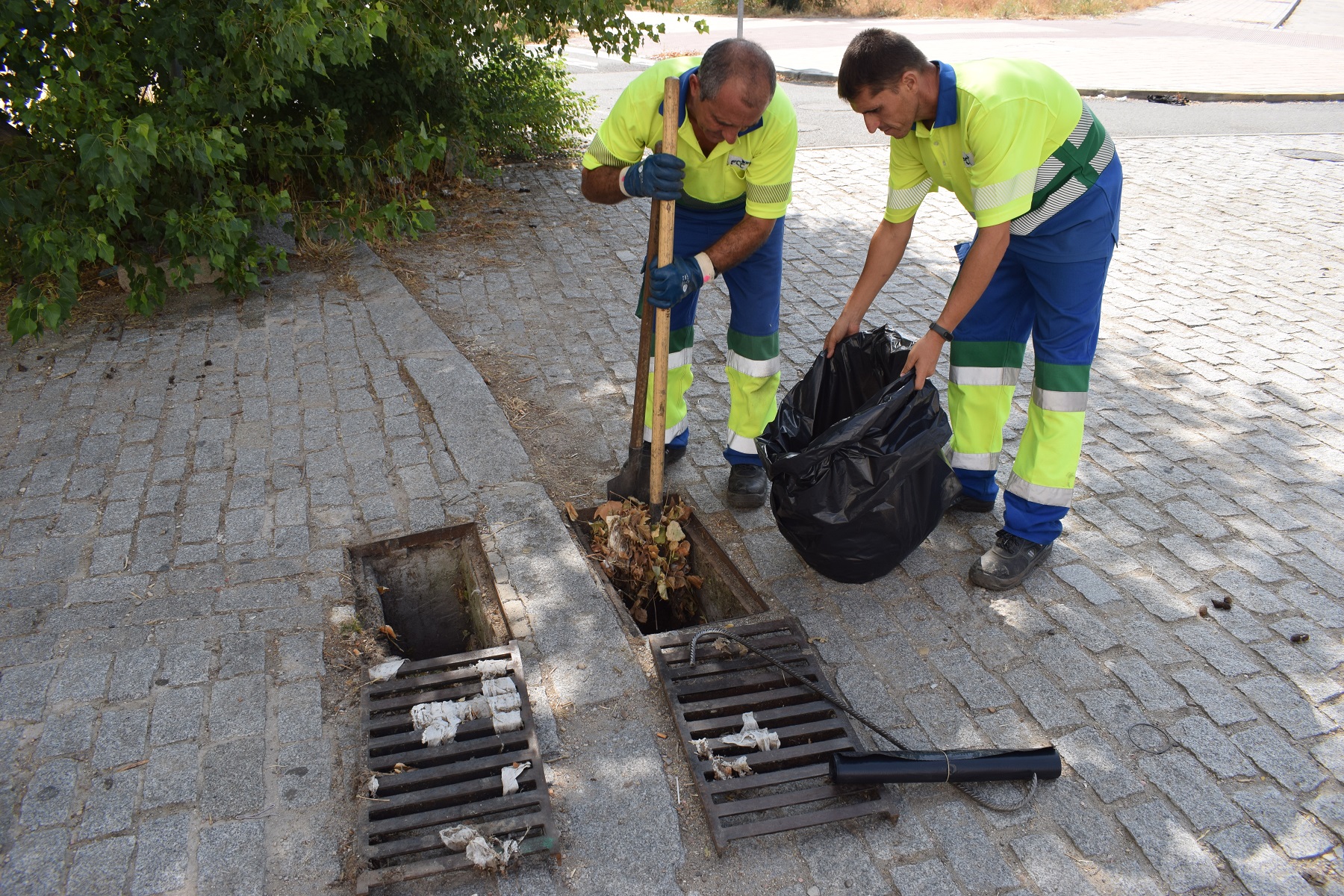 HUMANES DE MADRID. El Ayuntamiento refuerza la limpieza de las alcantarillas ante el aviso de intensas lluvias