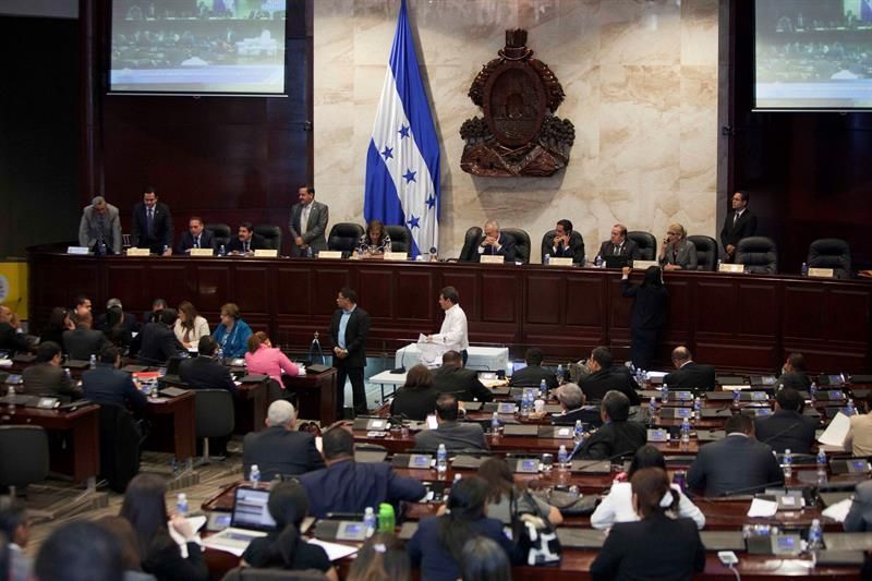 HONDURAS. El Gobierno confirma la reforma que prohíbe totalmente el aborto y el matrimonio gay