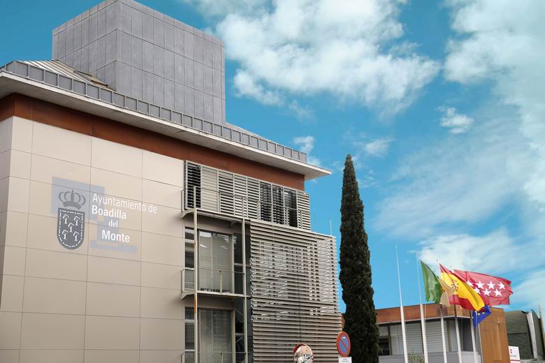 BOADILLA DEL MONTE. El Ayuntamiento reabre todos los edificios municipales y reactiva los servicios suspendidos por la nevada