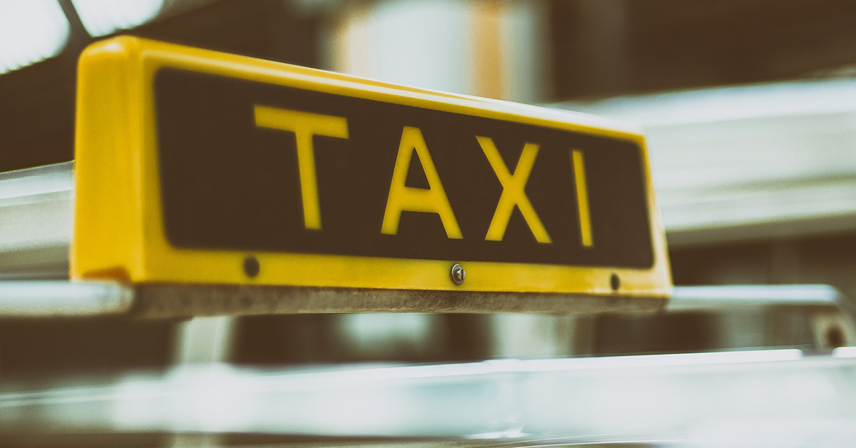 ALCALÁ DE HENARES. Los taxis comienzan a dar servicio en la localidad