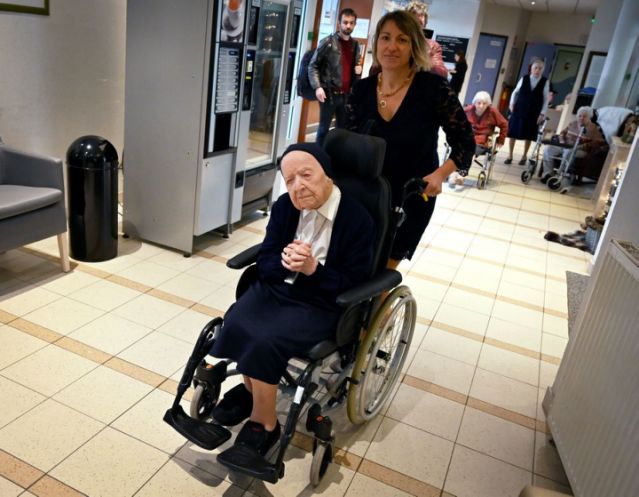 FRANCIA. Una monja de 116 años, la persona viva más longeva de Europa, supera la Covid