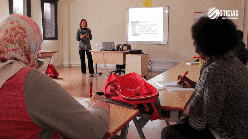 MÓSTOLES. El Consistorio contratará a 100 profesores para impartir cursos de formación a 1.500 alumnos