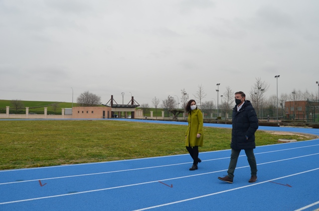 HUMANES DE MADRID. Queda inaugurada la pista de entrenamiento de atletismo en el complejo deportivo Vicente Temprado