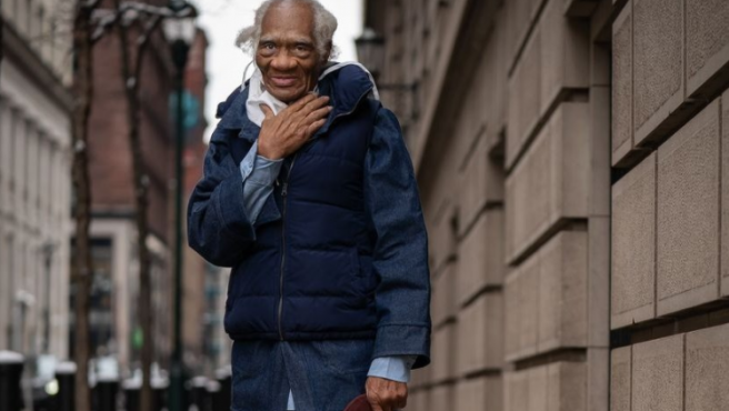 ESTADOS UNIDOS. El joven condenado desde hace más tiempo a cadena perpetua logra salir de prisión después de 68 años