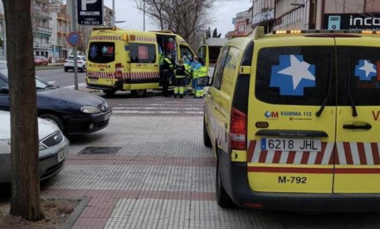 TORREJÓN DE ARDOZ. Un hombre asesina a puñaladas a su exmujer, con quien tenía dos hijos, en el rellano de un bloque