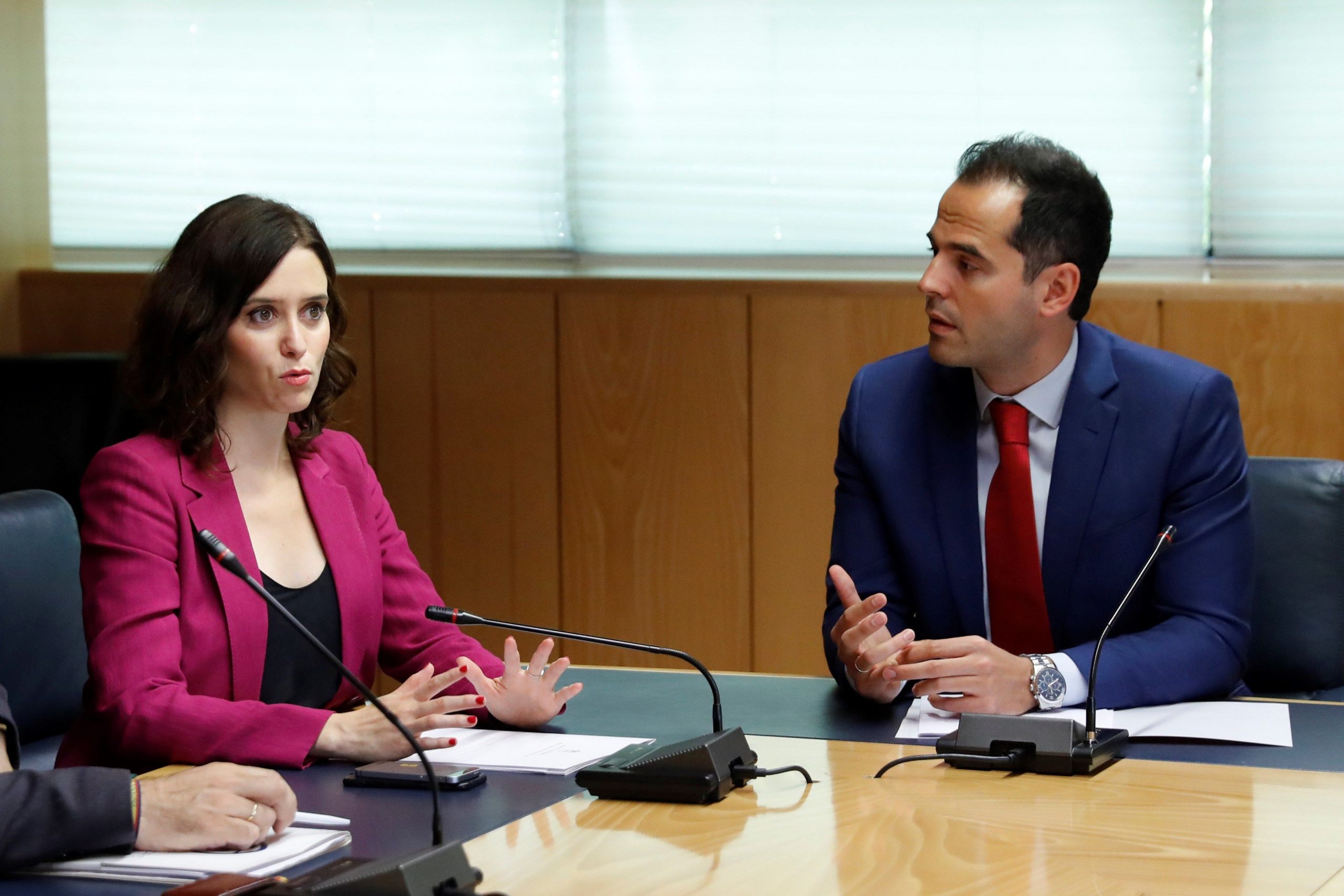 Todo lo que debes saber del terremoto político sucedido en Madrid