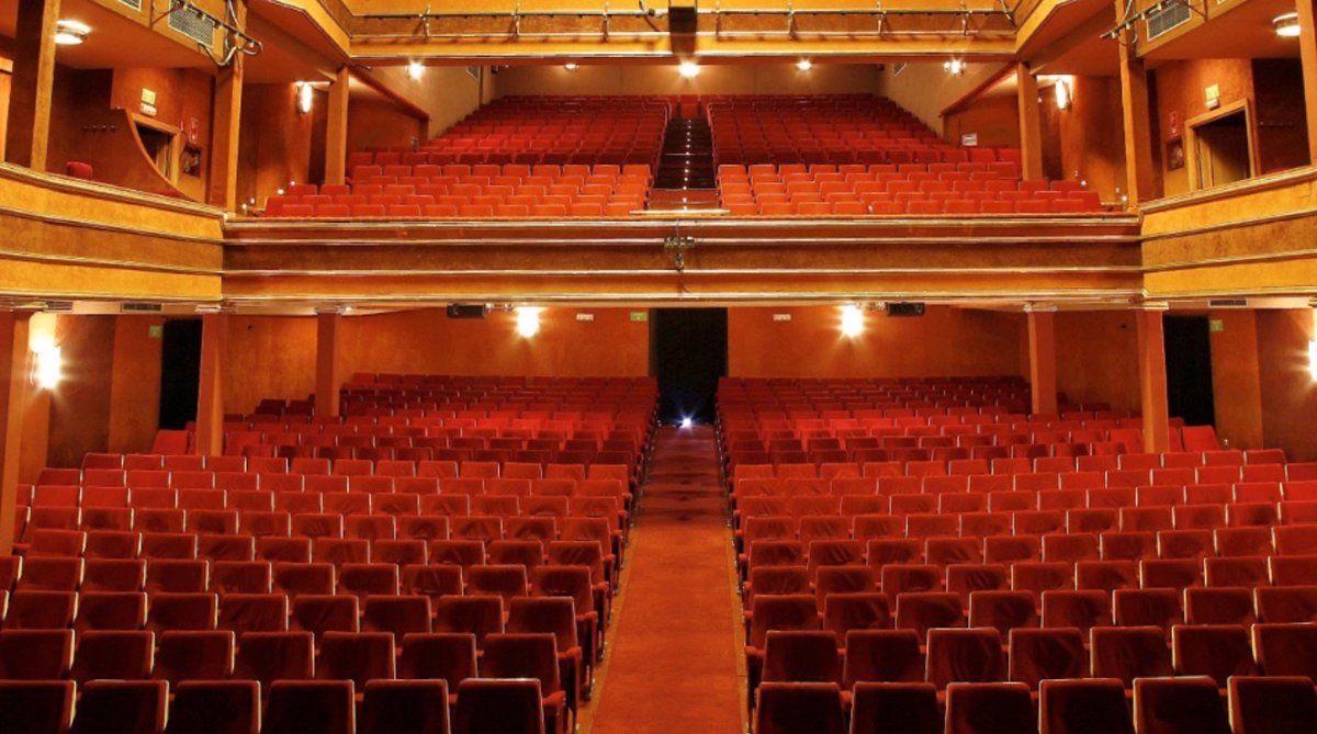 FUENLABRADA. El Ayuntamiento abre sus puertas al teatro con público y 38 áreas infantiles