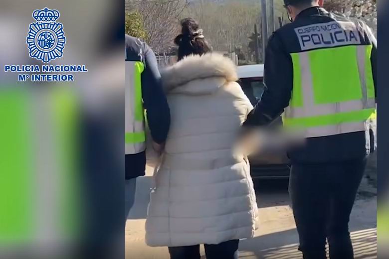 MÓSTOLES. Detenida una mujer por inducir a cuatro menores a robar perros de raza