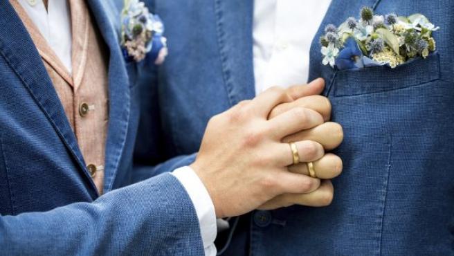 Un candidato en las elecciones escocesas dice que el matrimonio homosexual causó el coronavirus