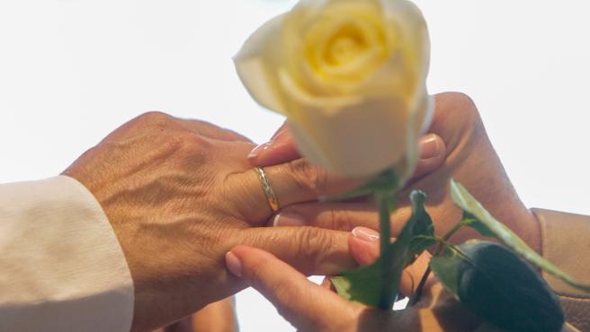 Una novia se casa con el padrino de su boda al dejarla el novio plantada en el altar