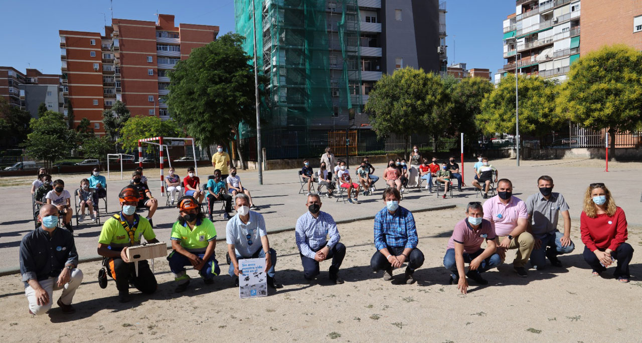 FUENLABRADA. El grupo de instituciones educativas SOSOLVER enseña a los niños la importancia de la protección de las aves