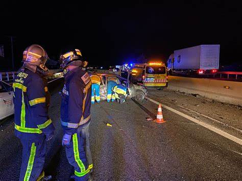 ALCALÁ DE HENARES. Un joven fallece y otro resulta herido en un accidente de tráfico ocurrido esta madrugada