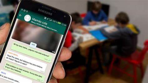 ARGENTINA. Una discusión en un grupo de padres de WhatsApp acaba a palos en la puerta del colegio