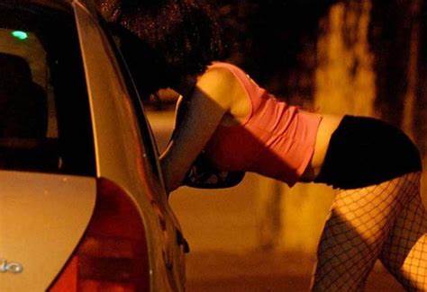 El sindicato de prostitutas denuncia que la propuesta de abolición dejaría en la calle a 400.000 trabajadoras sexuales