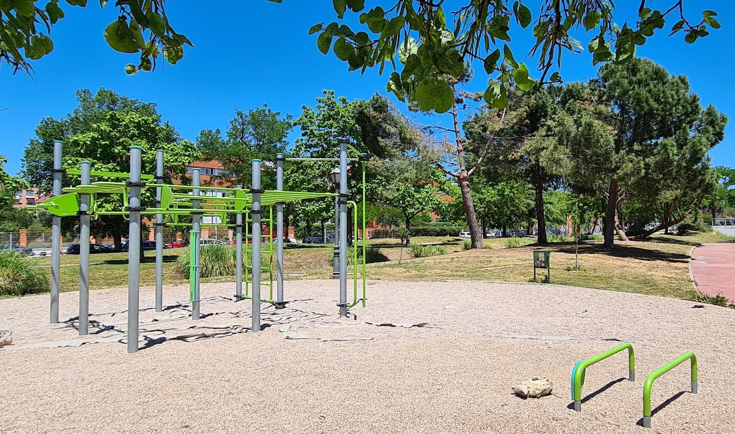 ALCORCÓN. El municipio contará con nuevas zonas de calistenia, ejercicio físico saludable y juegos inclusivos