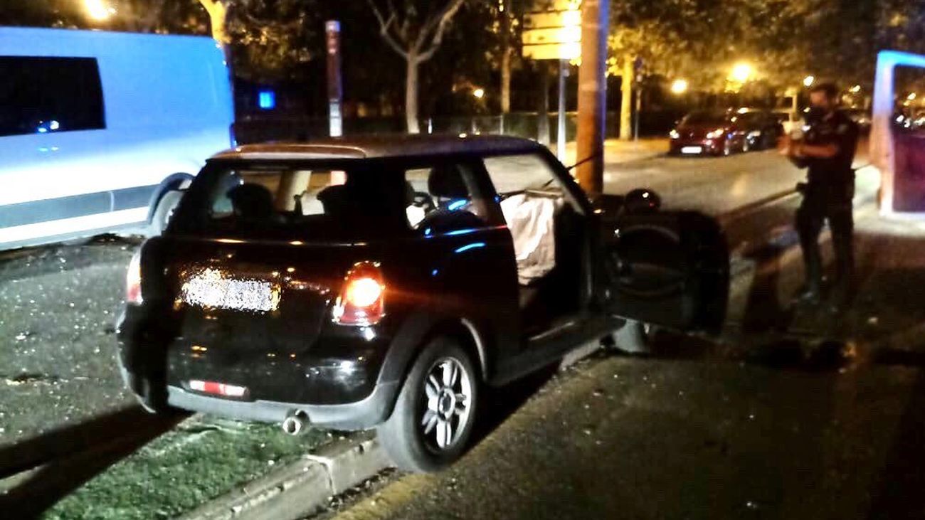 ALCORCÓN. Un vehículo se empotra contra una farola y deja tres heridos entre los ocupantes del coche