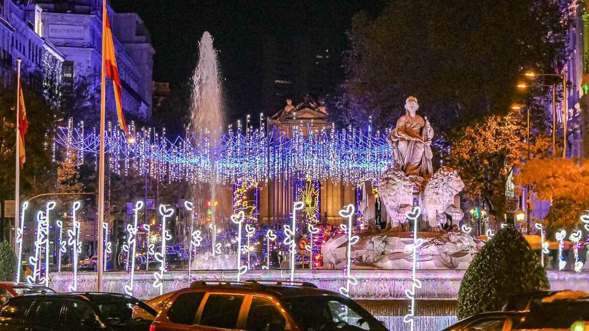 Madrid enciende sus luces de Navidad el 26 de noviembre en la nueva Plaza de España con un Belén luminoso gigante