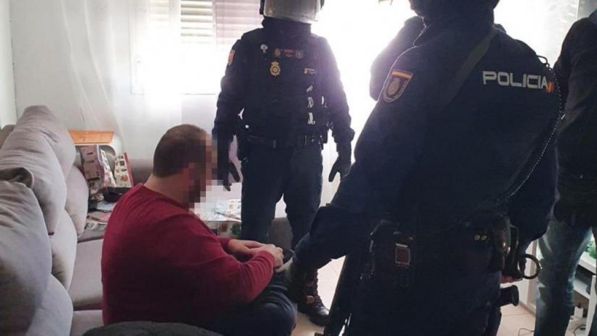 TORREJÓN DE ARDOZ. Detenido un fugitivo por abusos sexuales a un menor tras cuatro años enclaustrado en su piso