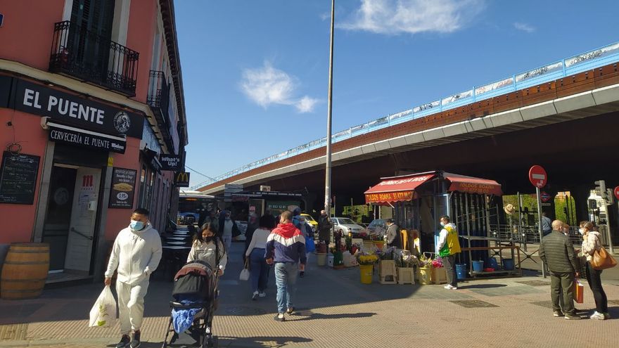 PUENTE DE VALLECAS. Un acusado niega que intentara matar a un okupa pero admite que prendió fuego a la manta donde dormía
