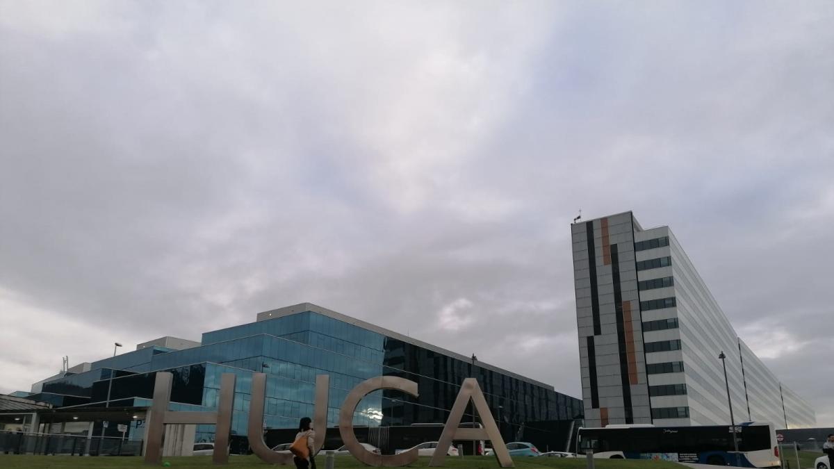 AUSTRIA. Condenan al pago de 8.000 euros a una cirujana que amputó por error  la pierna equivocada a un paciente