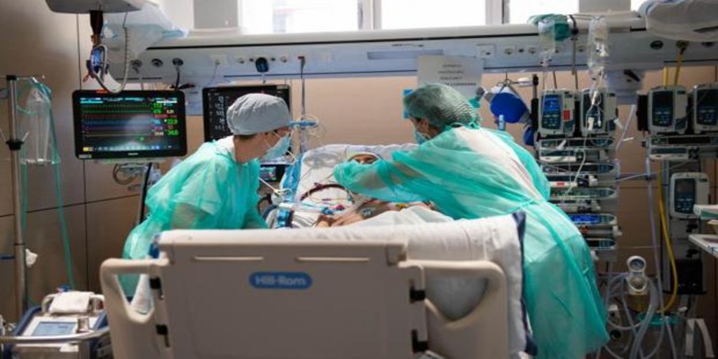 LEGANÉS. Una familia completa, ingresada en la UCI por covid: cuatro de los cinco miembros no estaban vacunados