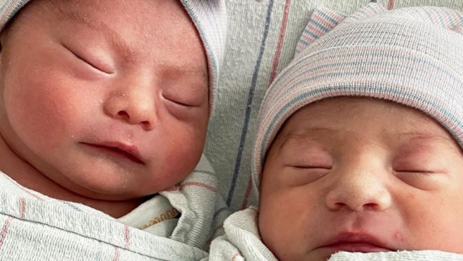 ESTADOS UNIDOS. La curiosa historia de Aylin y Alfredo: dos gemelos nacidos… en años distintos