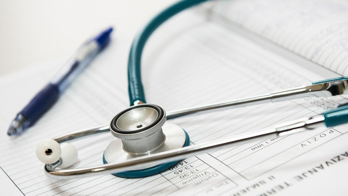 La Comunidad de Madrid mejora el sueldo a más de 11.000 sanitarios de Atención Primaria