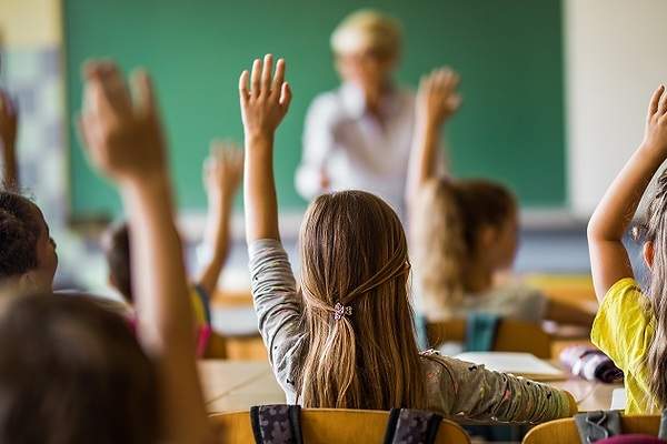 INDIA. Un profesor mata a golpes a un niño por una falta de ortografía y se da a la fuga