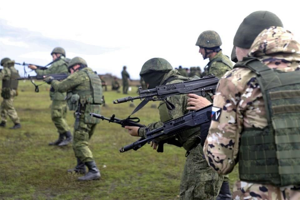 RUSIA. Dos soldados rusos matan a tiros a 11 compañeros en un campo de entrenamiento militar cerca de Ucrania