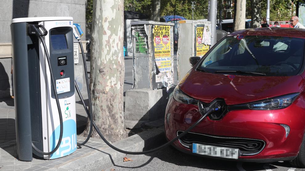 El Ayuntamiento de Madrid instalará 36 electrolineras a partir de marzo, sobre todo en barrios periféricos