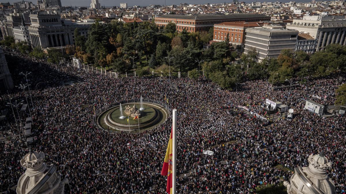 Más de 200.000 personas se manifestaron ayer en el centro de Madrid por la sanidad pública