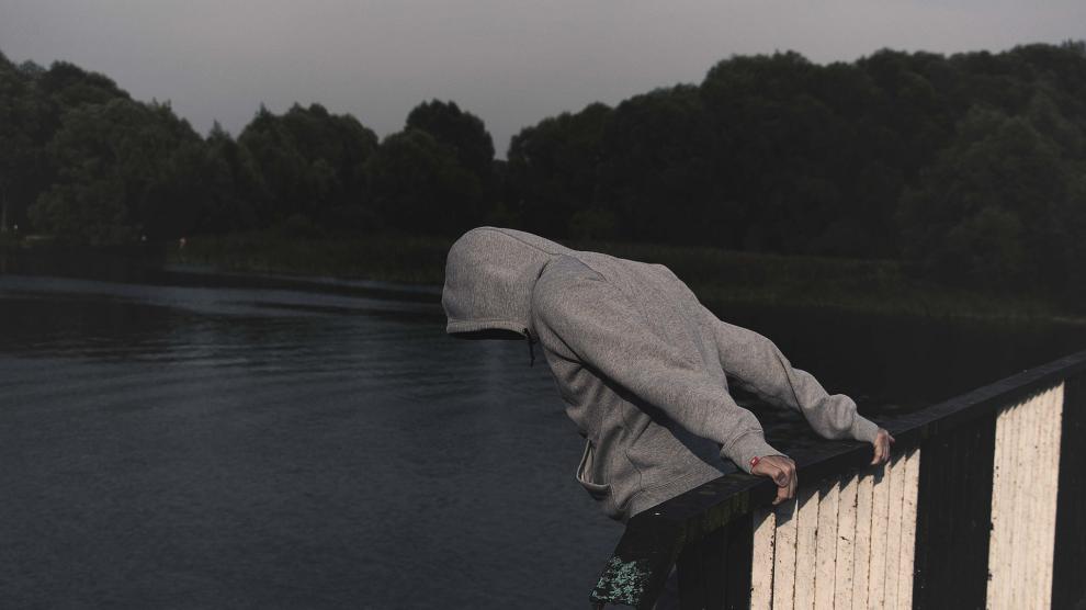 Casi 4.000 personas se suicidaron en España en 2021, un 7,1% más que en 2020