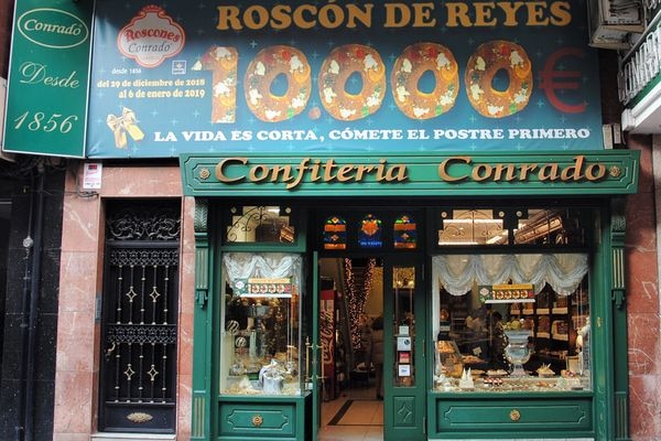 LEÓN. Un roscón de la Confitería Conrado esconderá un año más 10.000 euros de premio