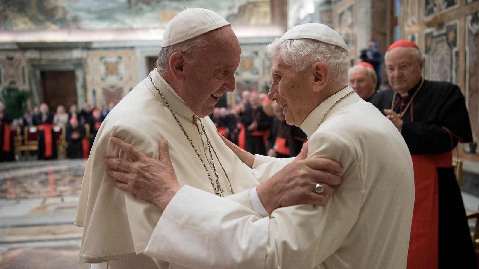 CIUDAD DEL VATICANO. Empeora el estado de salud de Benedicto XVI y el papa Francisco pide rezar por él