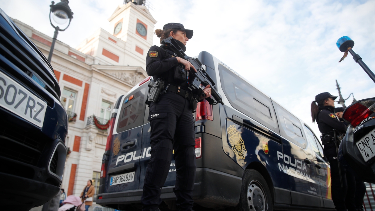 VILLAVERDE. Detenidos dos hermanos por captar a una mujer para explotarla sexualmente