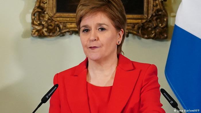 Dimite Nicola Sturgeon, la líder que prometió la independencia de Escocia