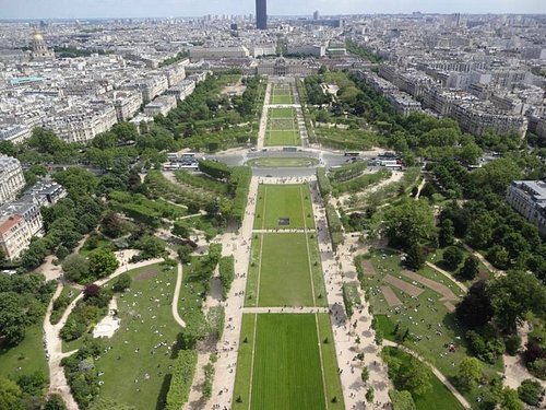 FRANCIA. Encuentran el torso de una mujer en un parque de París