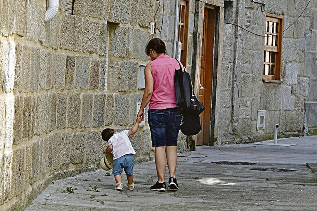 La comunidad de Madrid despliega un plan para atender a los bebés de familias en riesgo en sus primeros 1.000 días de vida